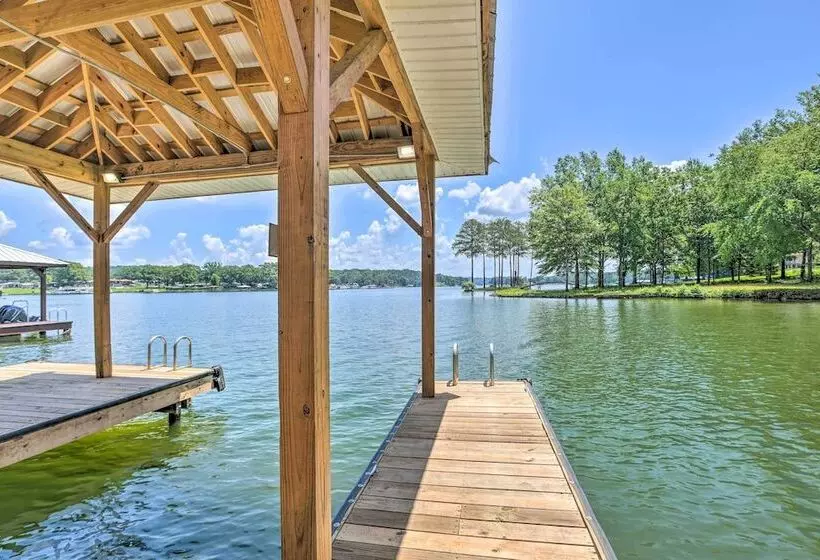 The Lake Escape: Boat Dock, Fire Pit, Kayak!