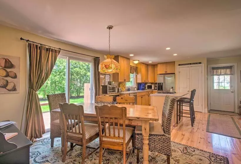 Traditional Martha S Vineyard Home W/ Porch & Yard