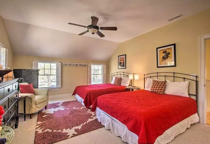 Traditional Martha S Vineyard Home W/ Porch & Yard