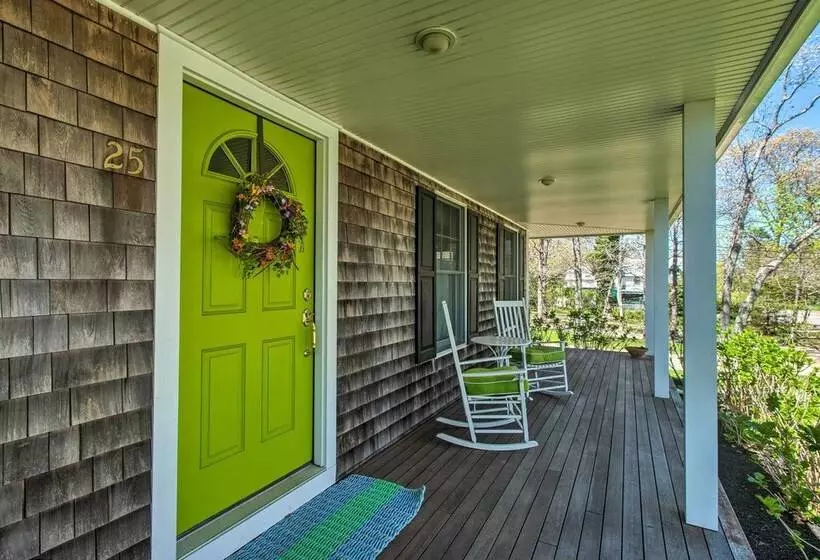 Traditional Martha S Vineyard Home W/ Porch & Yard