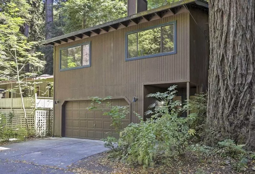 Tranquil Guerneville Home W/ Redwood Views