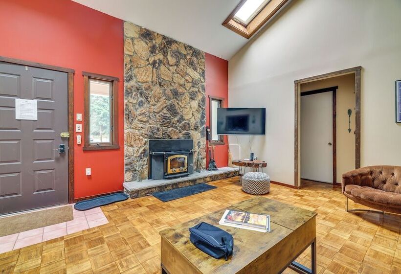 Furnished Deck + Fire Pit: Lake Wallenpaupack Home