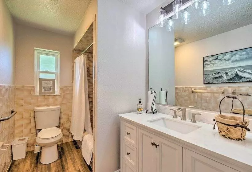 Waterfront Home On Canal W/ Private Dock & Kayaks