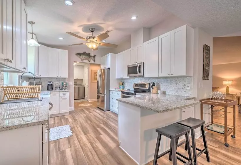 Waterfront Home On Canal W/ Private Dock & Kayaks