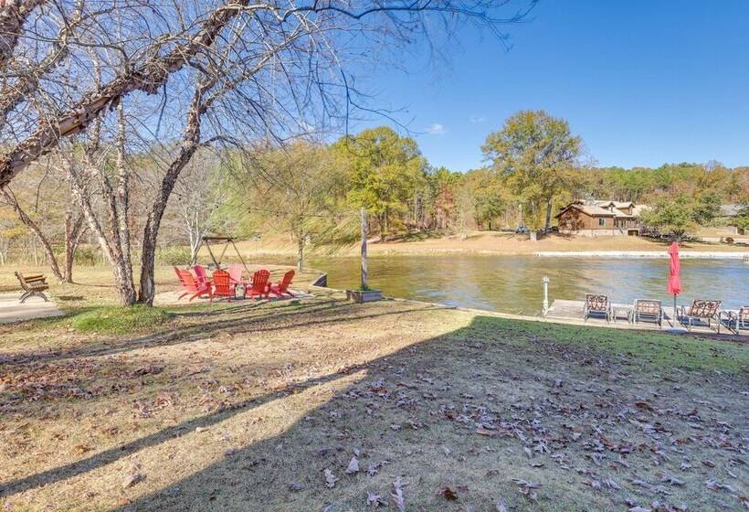 Waterfront Lay Lake Retreat W/dock & 3 Piers!