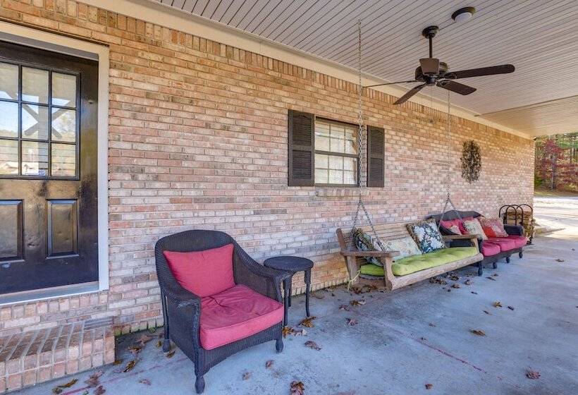 Waterfront Lay Lake Retreat W/dock & 3 Piers!