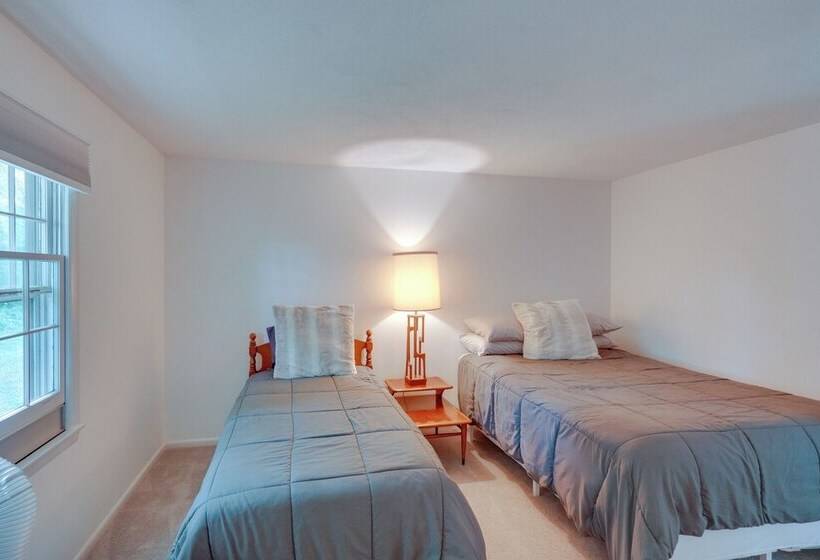 Skiing & Hiking: Water View Home In The Berkshires