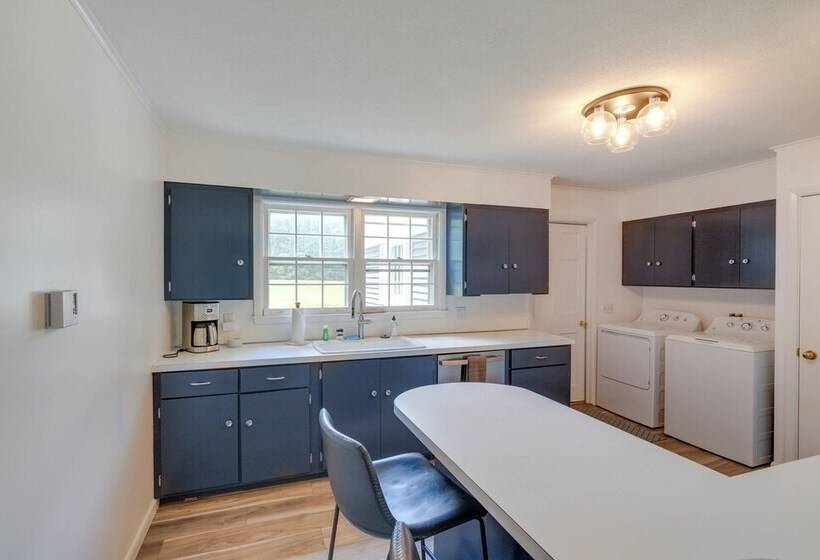 Skiing & Hiking: Water View Home In The Berkshires