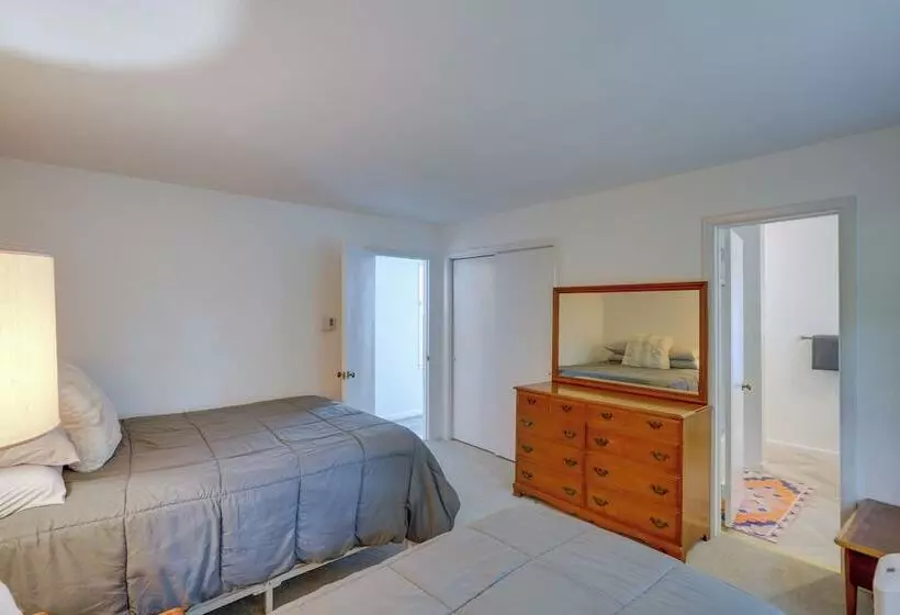 Skiing & Hiking: Water View Home In The Berkshires