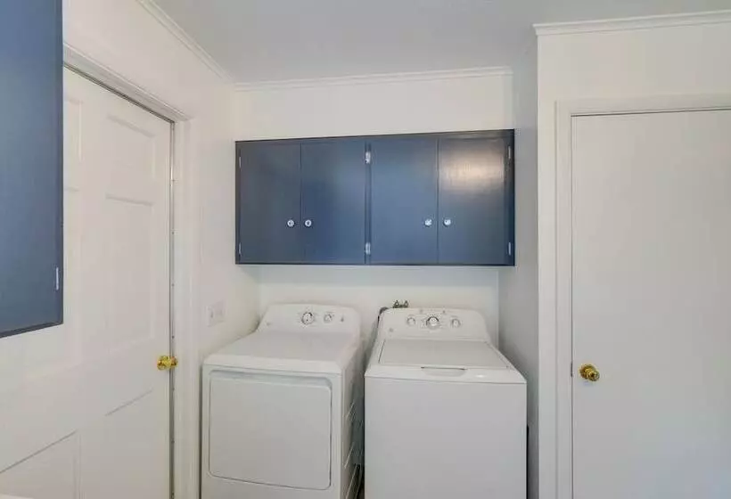 Skiing & Hiking: Water View Home In The Berkshires