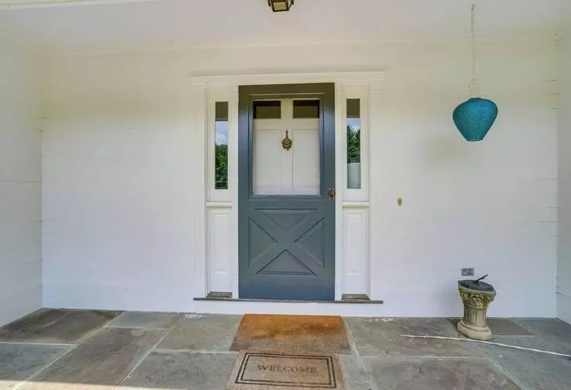 Skiing & Hiking: Water View Home In The Berkshires