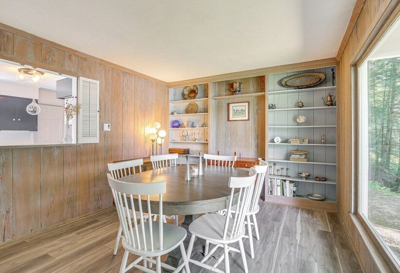 Skiing & Hiking: Water View Home In The Berkshires