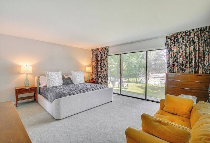 Skiing & Hiking: Water View Home In The Berkshires