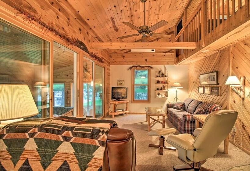 Lakeside Hideaway W/ Swim Dock In Alexandria!