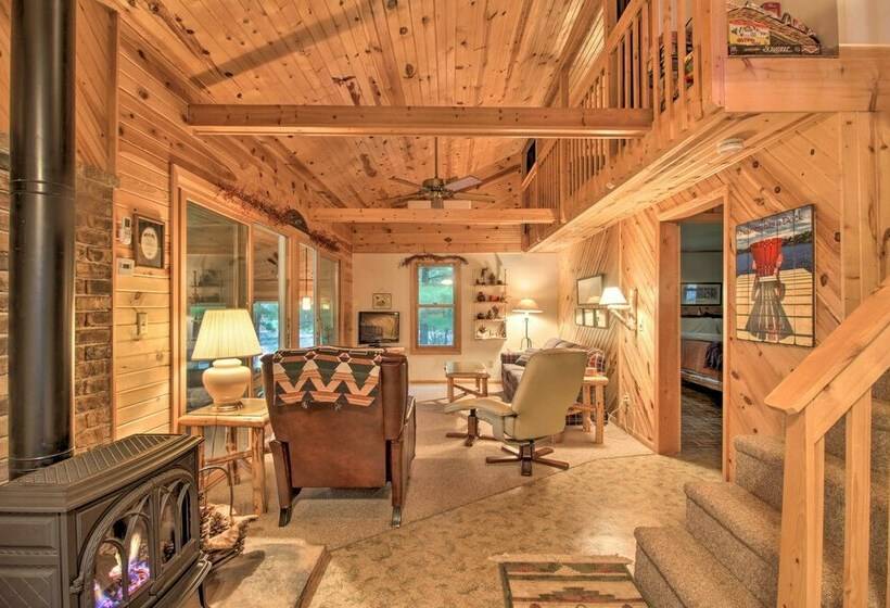 Lakeside Hideaway W/ Swim Dock In Alexandria!