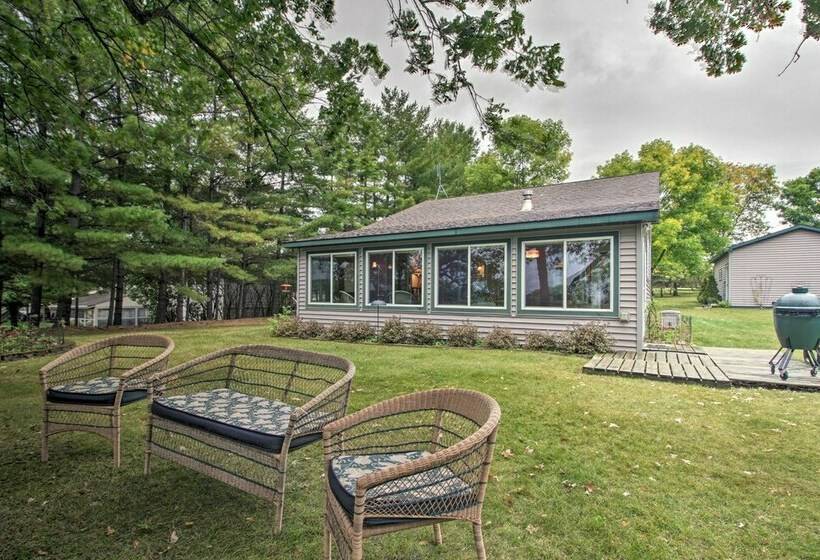 Lakeside Hideaway W/ Swim Dock In Alexandria!