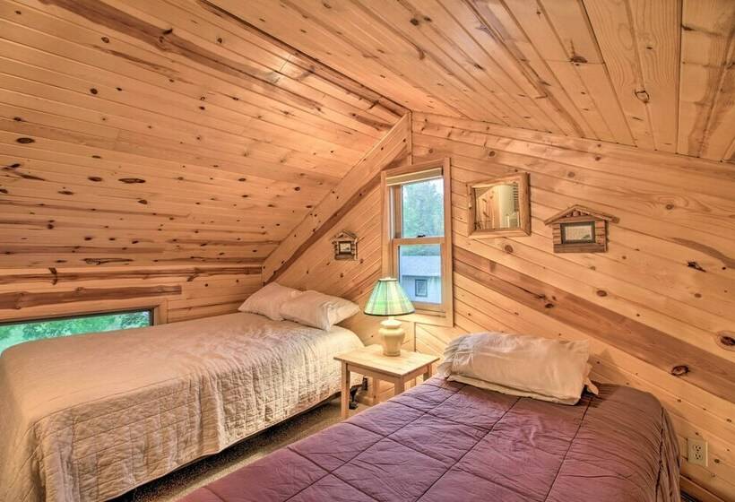 Lakeside Hideaway W/ Swim Dock In Alexandria!