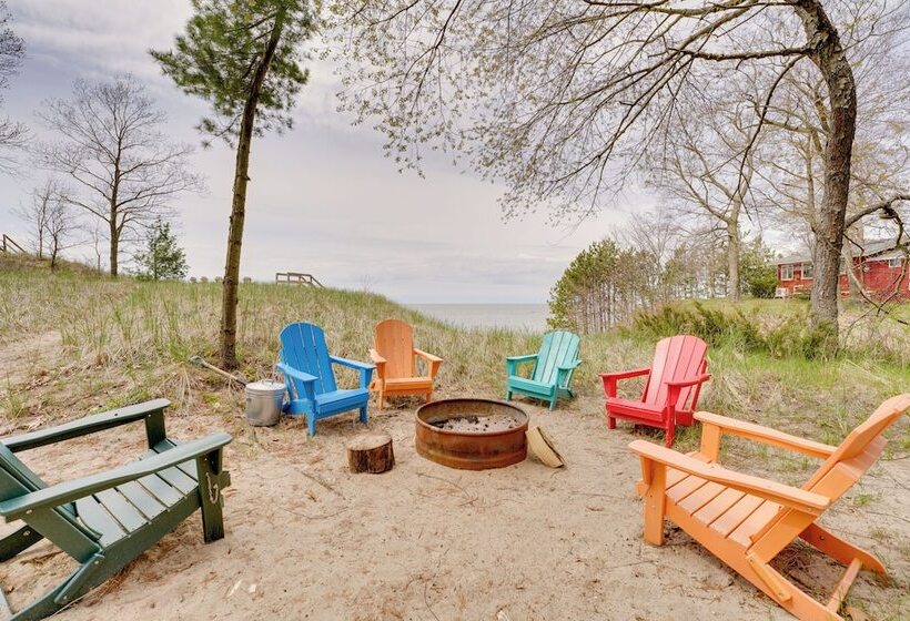 Beachfront Lake Michigan Cottage: Fire Pit & Deck