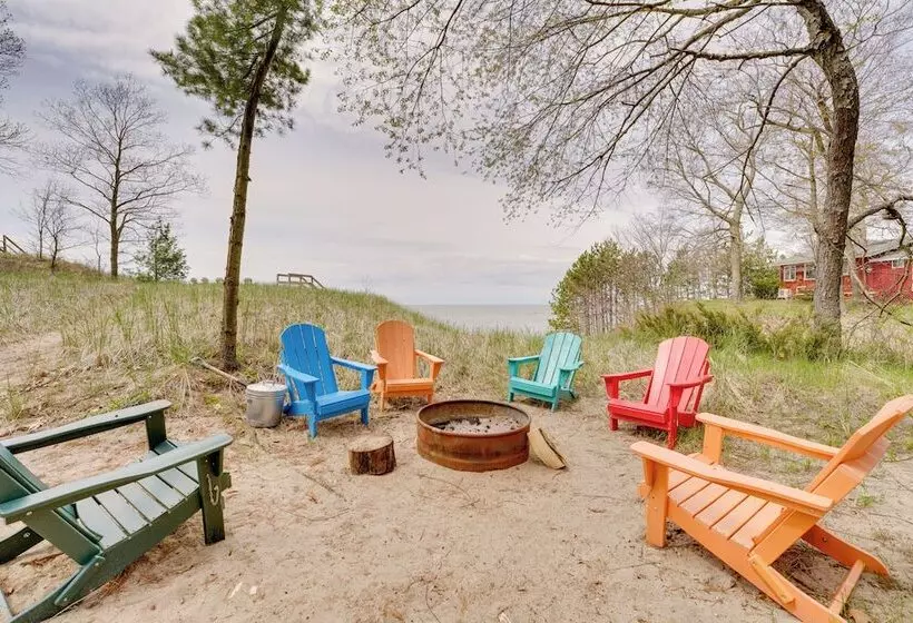 Beachfront Lake Michigan Cottage: Fire Pit & Deck