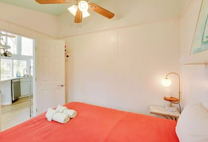 Beachfront Lake Michigan Cottage: Fire Pit & Deck