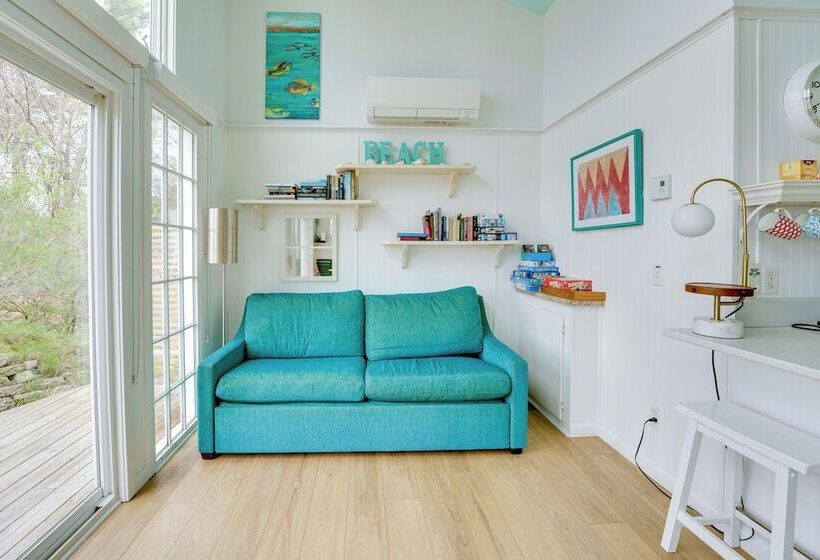 Beachfront Lake Michigan Cottage: Fire Pit & Deck