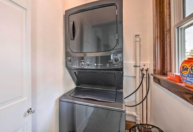 Bright & Sunny Abode, 2 Mi To Hersheypark!