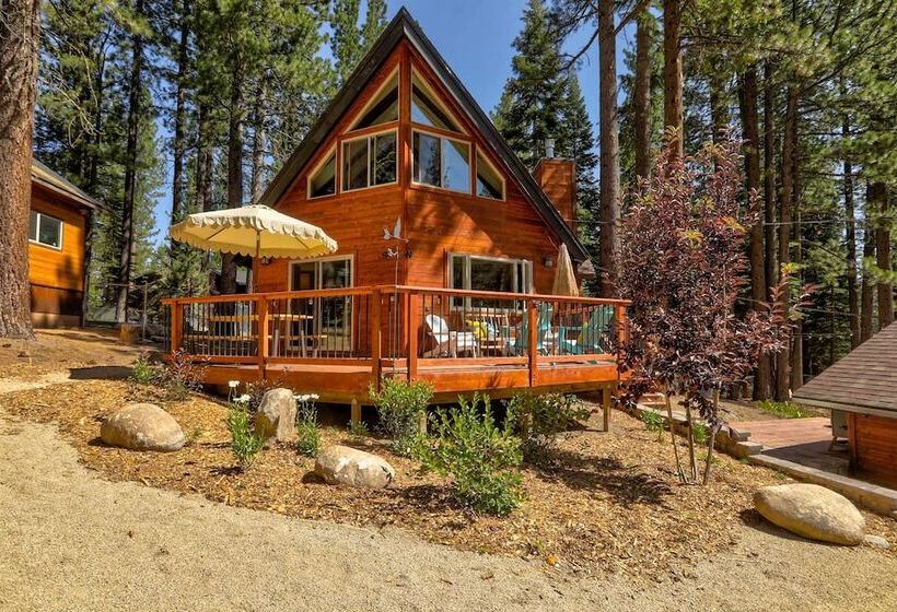 South Lake Tahoe Chalet W/ Hot Tub: By Ski & Golf!