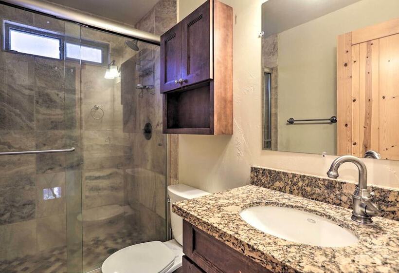 South Lake Tahoe Chalet W/ Hot Tub: By Ski & Golf!