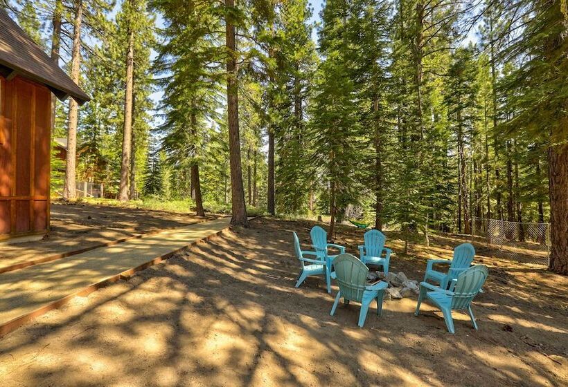 South Lake Tahoe Chalet W/ Hot Tub: By Ski & Golf!