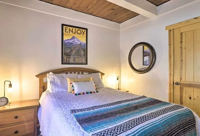 South Lake Tahoe Chalet W/ Hot Tub: By Ski & Golf!