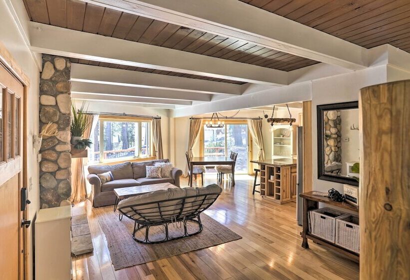 South Lake Tahoe Chalet W/ Hot Tub: By Ski & Golf!