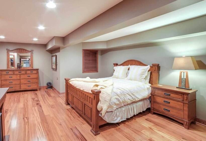 Charming Crete Home W/ Hot Tub, Deck & Fire Pit