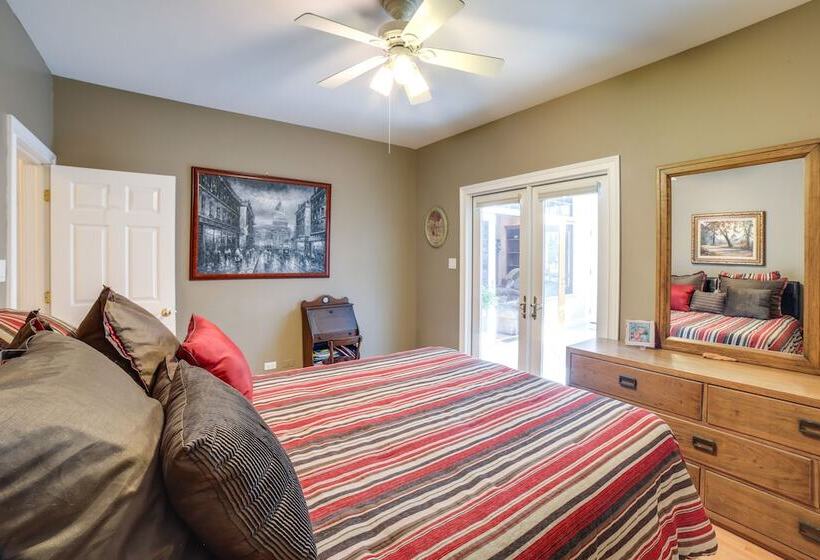 Charming Crete Home W/ Hot Tub, Deck & Fire Pit