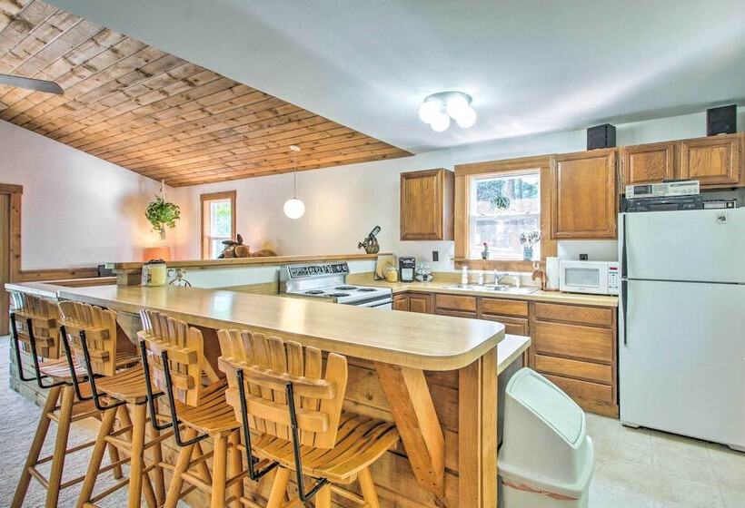 Cozy North Conway Home: Walk To Slopes & Dtwn