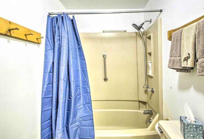 Cozy North Conway Home: Walk To Slopes & Dtwn