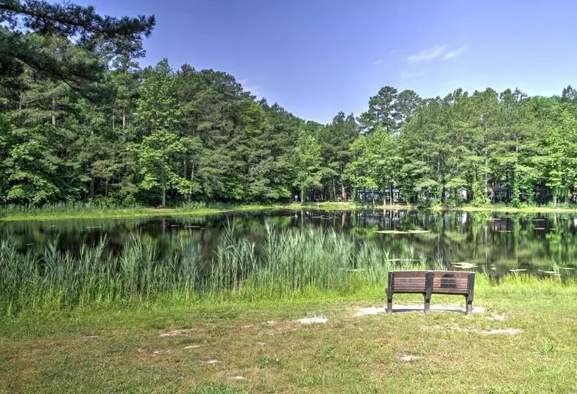 Ocean Pines House W/ Fire Pit & Community Pool