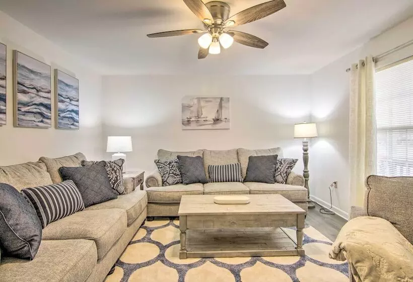 Ocean Pines House W/ Fire Pit & Community Pool