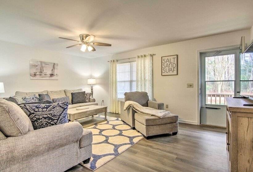 Ocean Pines House W/ Fire Pit & Community Pool