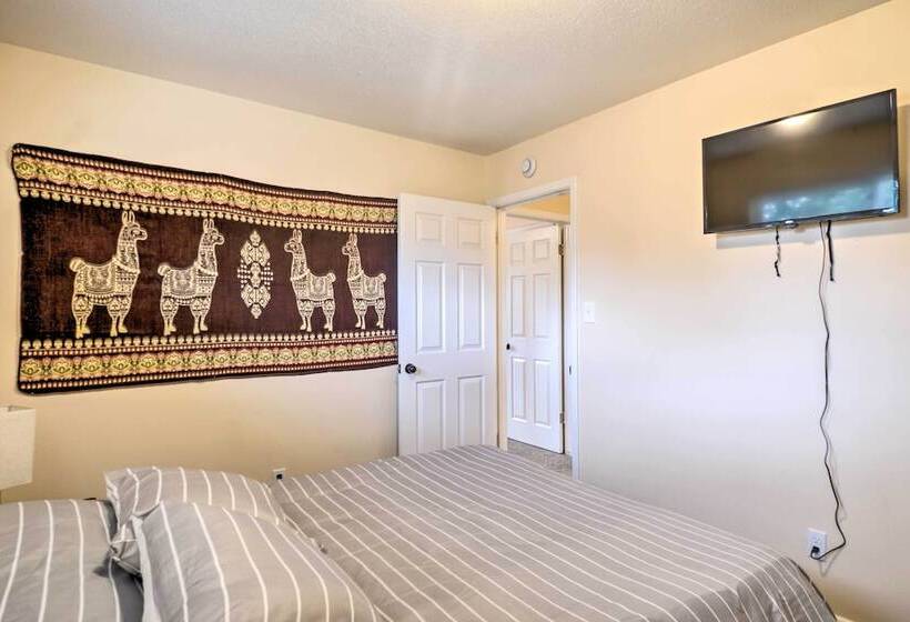 Dog Friendly Greeley Home ~ 3 Mi To Downtown!