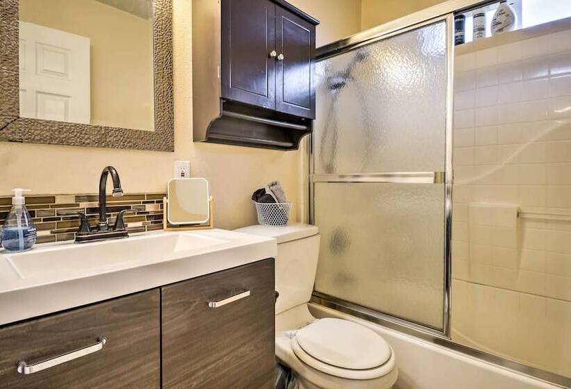 Dog Friendly Greeley Home ~ 3 Mi To Downtown!