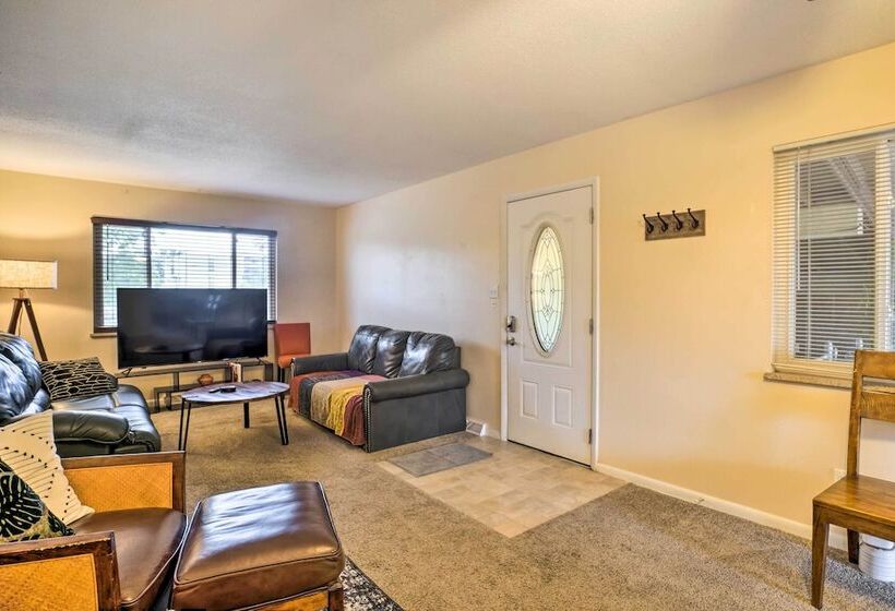 Dog Friendly Greeley Home ~ 3 Mi To Downtown!