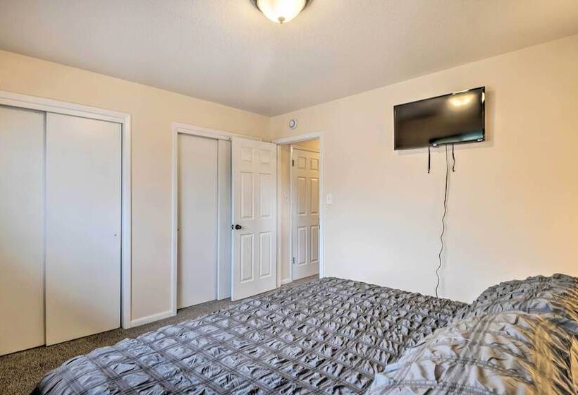 Dog Friendly Greeley Home ~ 3 Mi To Downtown!