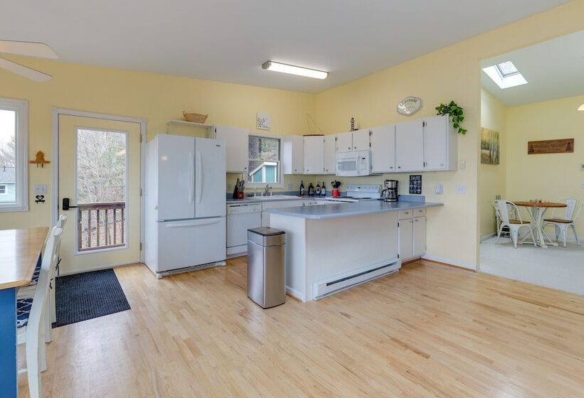 Family Friendly Mears Cottage Walk To The Beach!