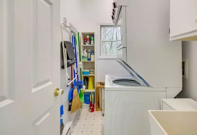 Family Friendly Mears Cottage   Walk To The Beach!