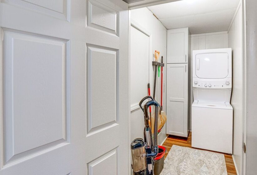 Dtwn Boone Home Walk To Appalachian State Campus!