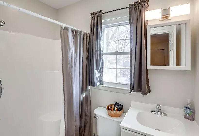 Dtwn Boone Home Walk To Appalachian State Campus!