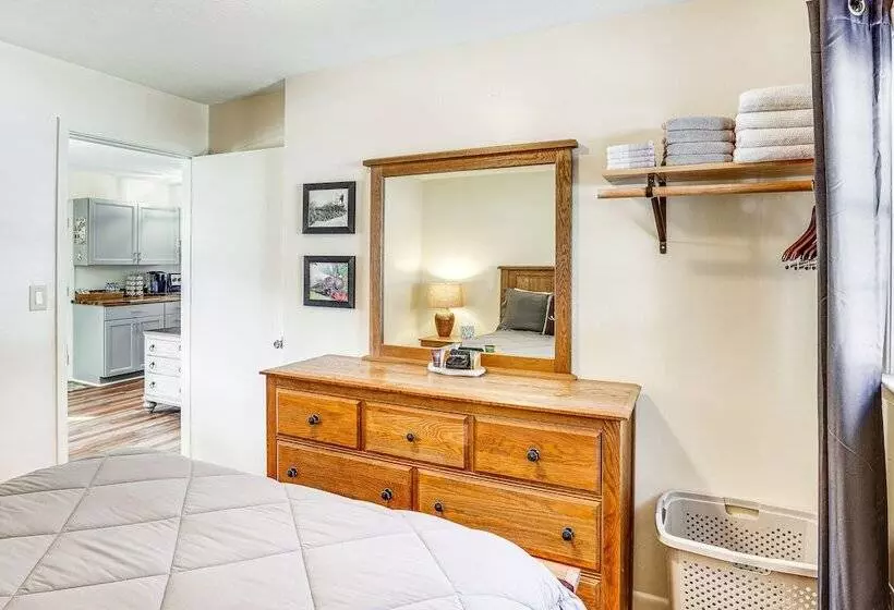 Dtwn Boone Home Walk To Appalachian State Campus!