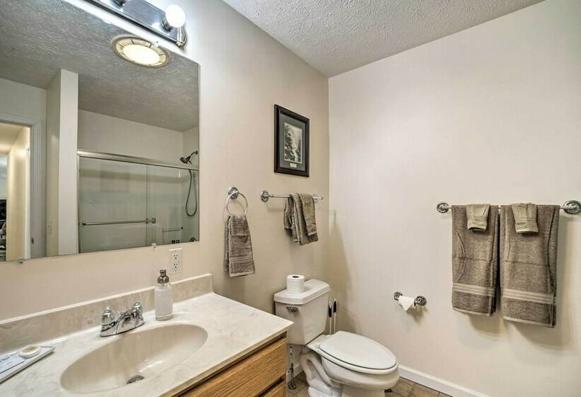 Family Friendly Waynesville Home W/ Fire Pit!