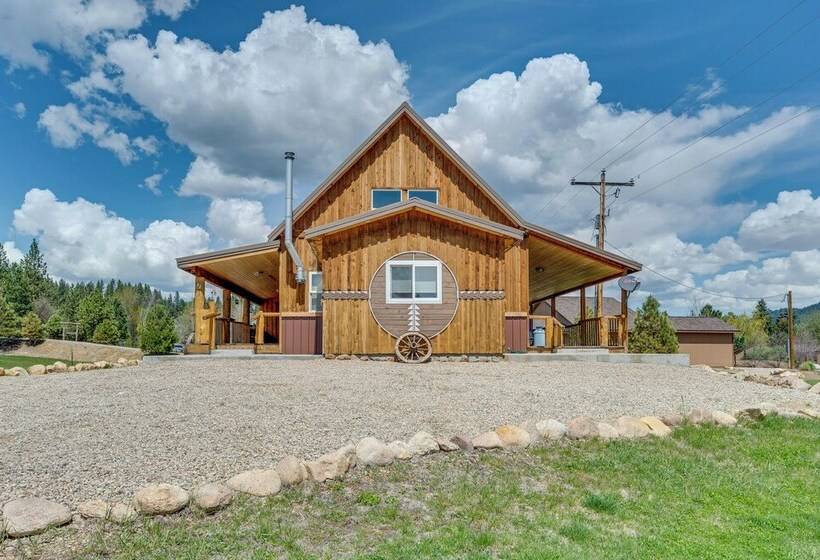 Garden Valley Cabin W/ Teepee, Deck & Mtn Views!