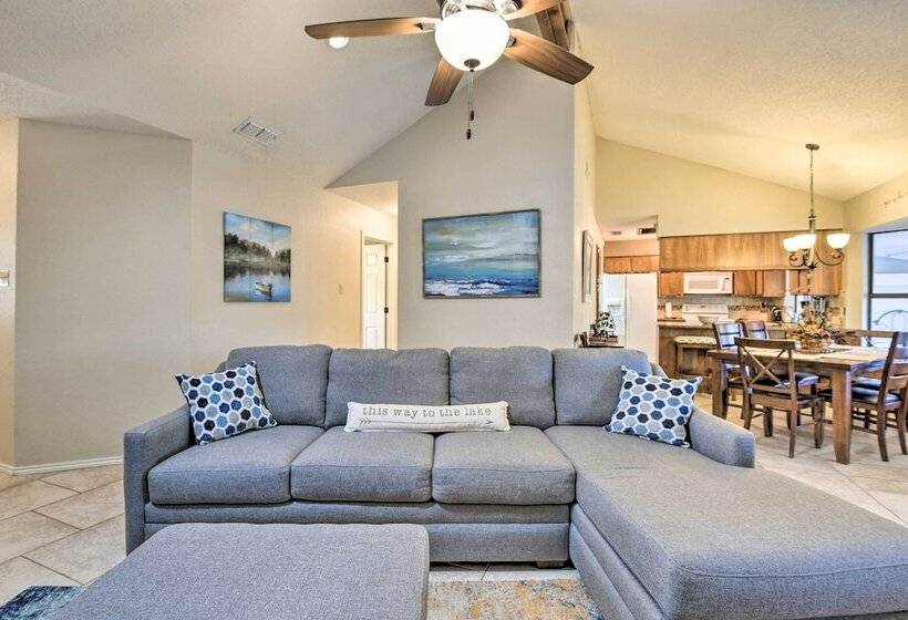 Granbury Home W/ Lake Granbury Access + Dock!